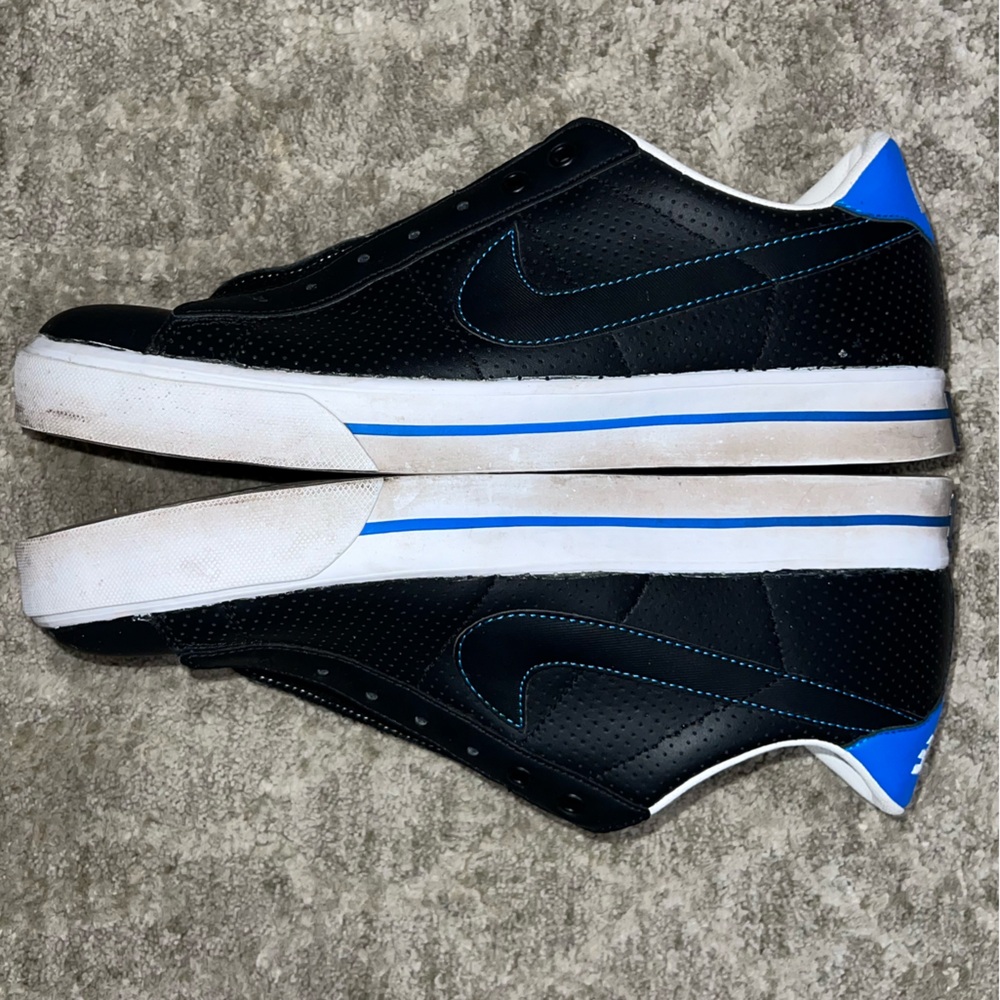 NIKE LOW TOP BLAZERS size 9.5 men’s